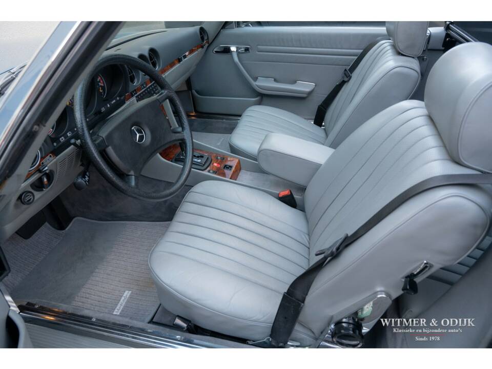 Imagen 3/28 de Mercedes-Benz 380 SL (1984)
