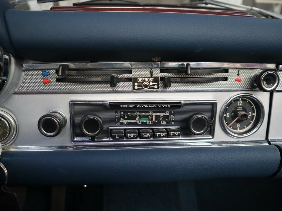 Bild 19/45 von Mercedes-Benz 280 SL (1968)