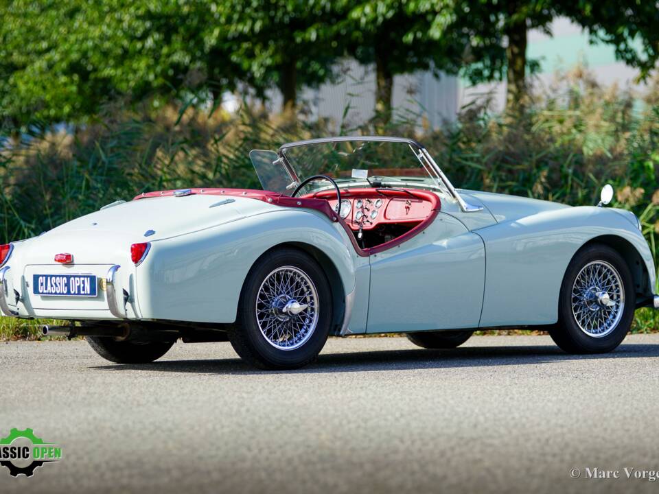Image 38/45 of Triumph TR 2 (1954)