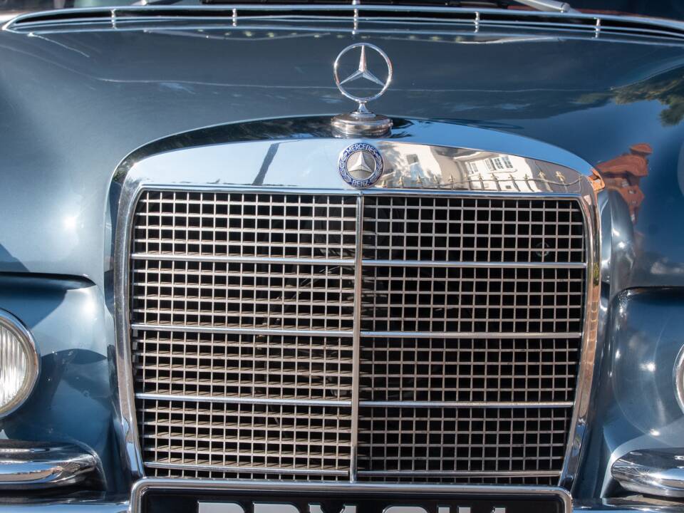 Bild 11/32 von Mercedes-Benz 300 SEL 6.3 (1972)