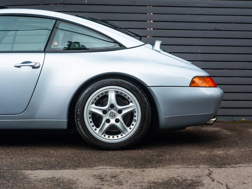 Image 5/60 of Porsche 911 Targa (1996)