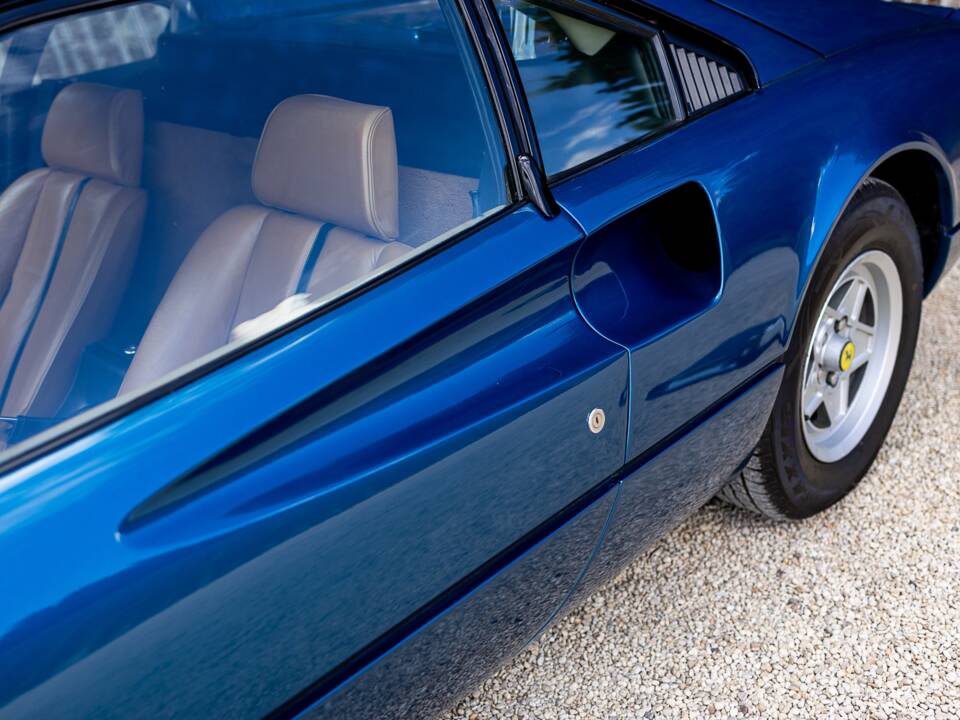 Bild 24/50 von Ferrari 308 GTB (1978)