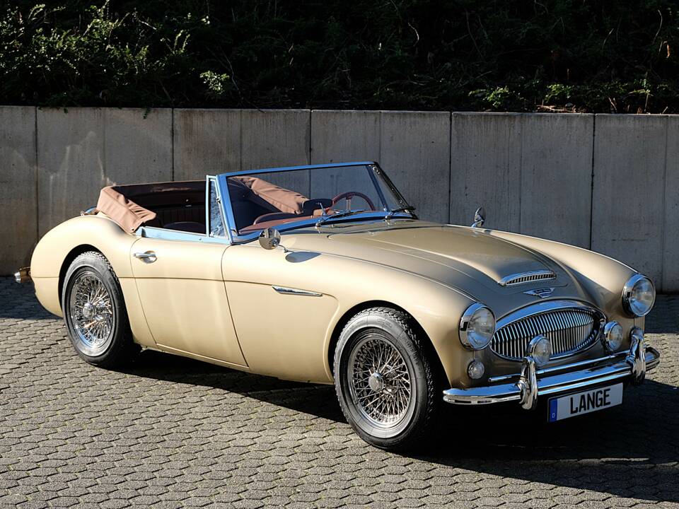 Image 8/68 of Austin-Healey 3000 Mk III (BJ8) (1965)