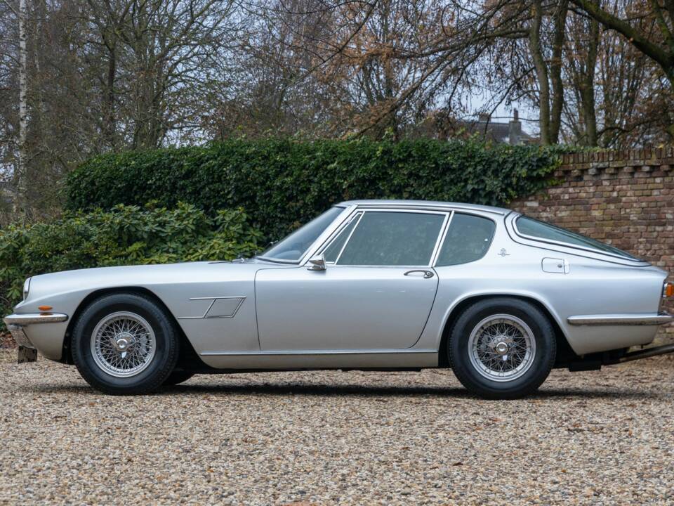 Image 13/50 of Maserati Mistral 4000 (1966)