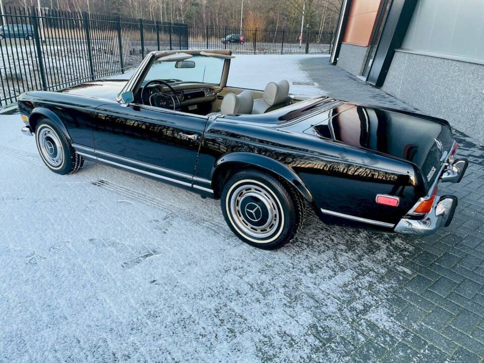 Bild 7/35 von Mercedes-Benz 280 SL (1970)