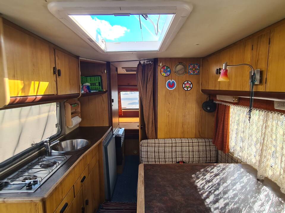 Image 13/31 of Mercedes-Benz T1 308 D Hymer Mobil (1980)