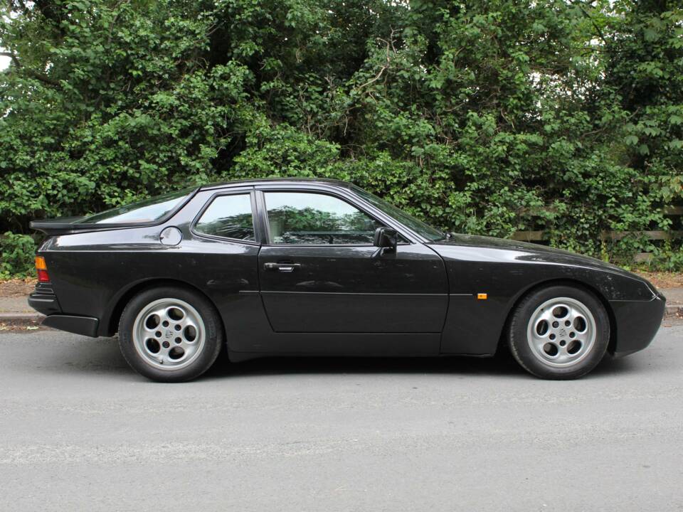 Bild 7/19 von Porsche 944 Turbo (1987)