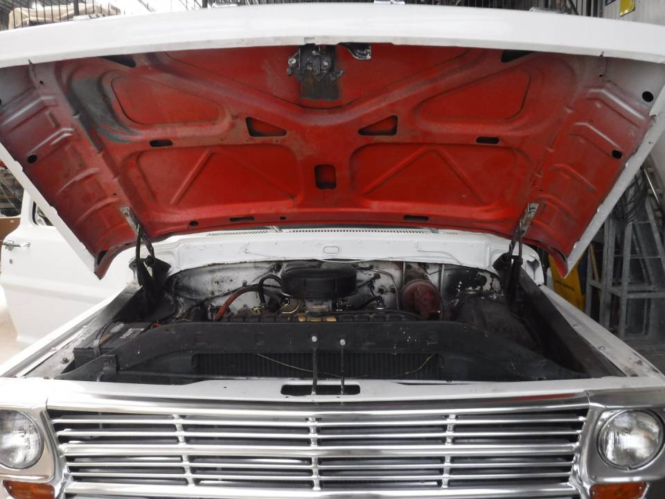 Image 28/50 of Ford F-250 (1967)