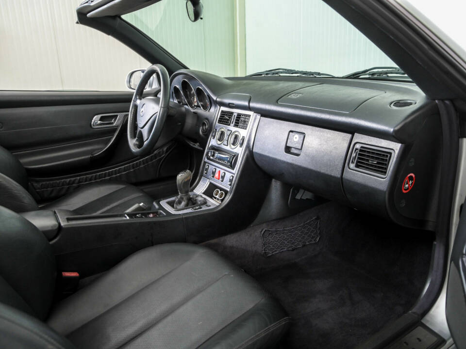 Bild 12/50 von Mercedes-Benz SLK 320 (2000)