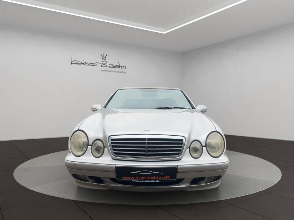 Image 4/23 of Mercedes-Benz CLK 200 Kompressor (2001)