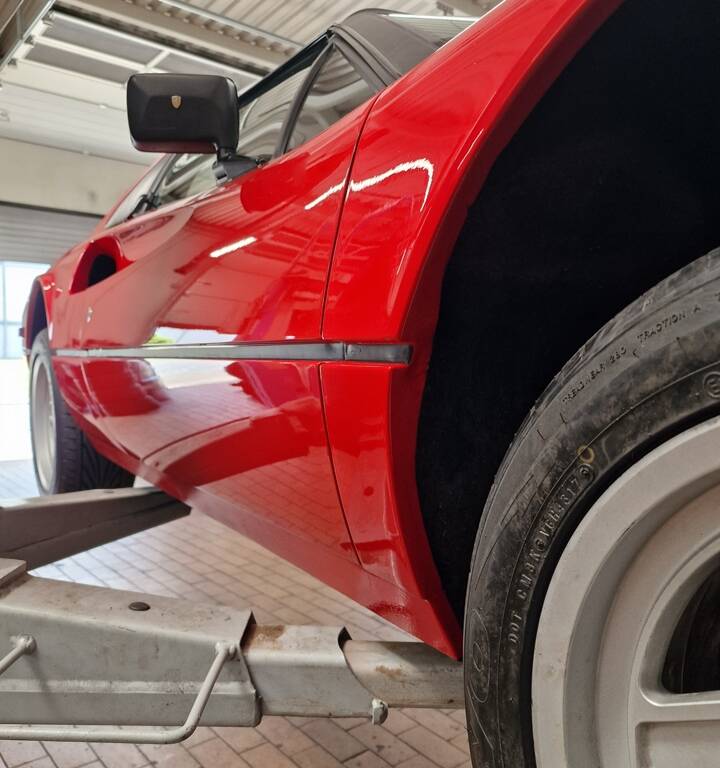 Image 19/82 of Ferrari 308 GTS Quattrovalvole (1983)