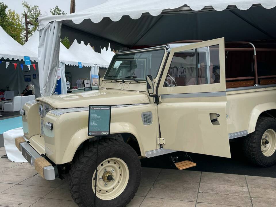 Bild 43/57 von Land Rover 110 (1989)