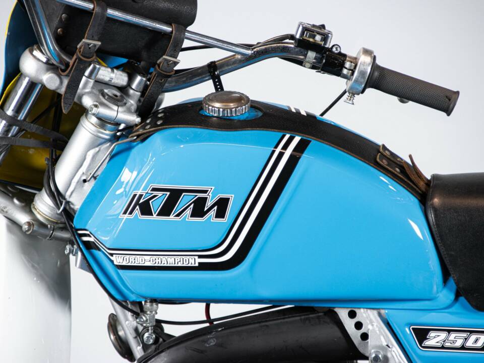 Imagen 28/50 de KTM 250 MC/GS (1977)