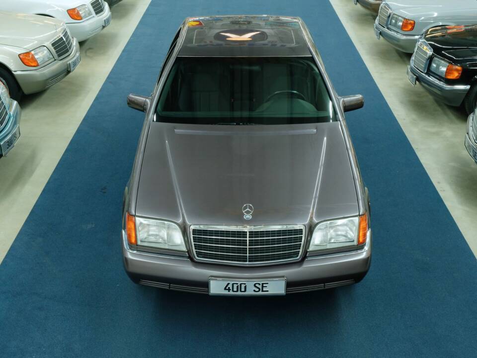 Bild 2/50 von Mercedes-Benz 400 SE (1991)
