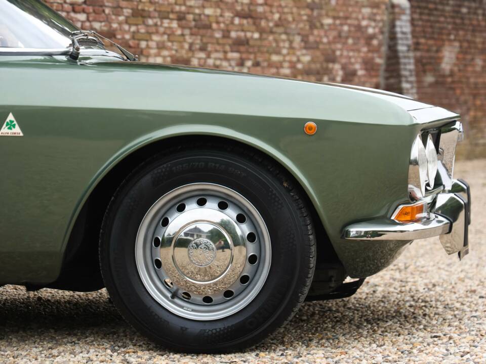 Bild 20/50 von Alfa Romeo 1750 GT Veloce (1971)