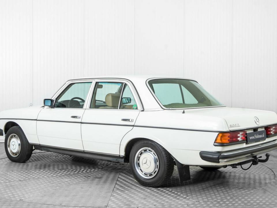 Image 6/50 of Mercedes-Benz 300 D (1980)