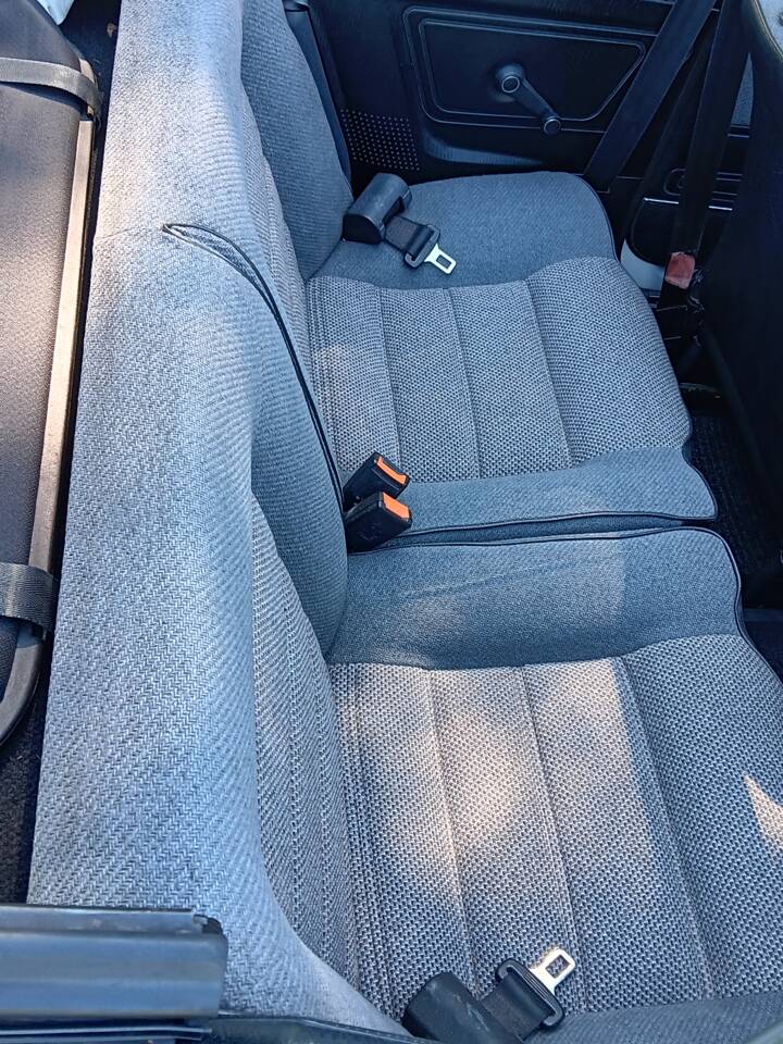 Bild 36/55 von Volkswagen Golf I Cabrio 1.8 (1985)