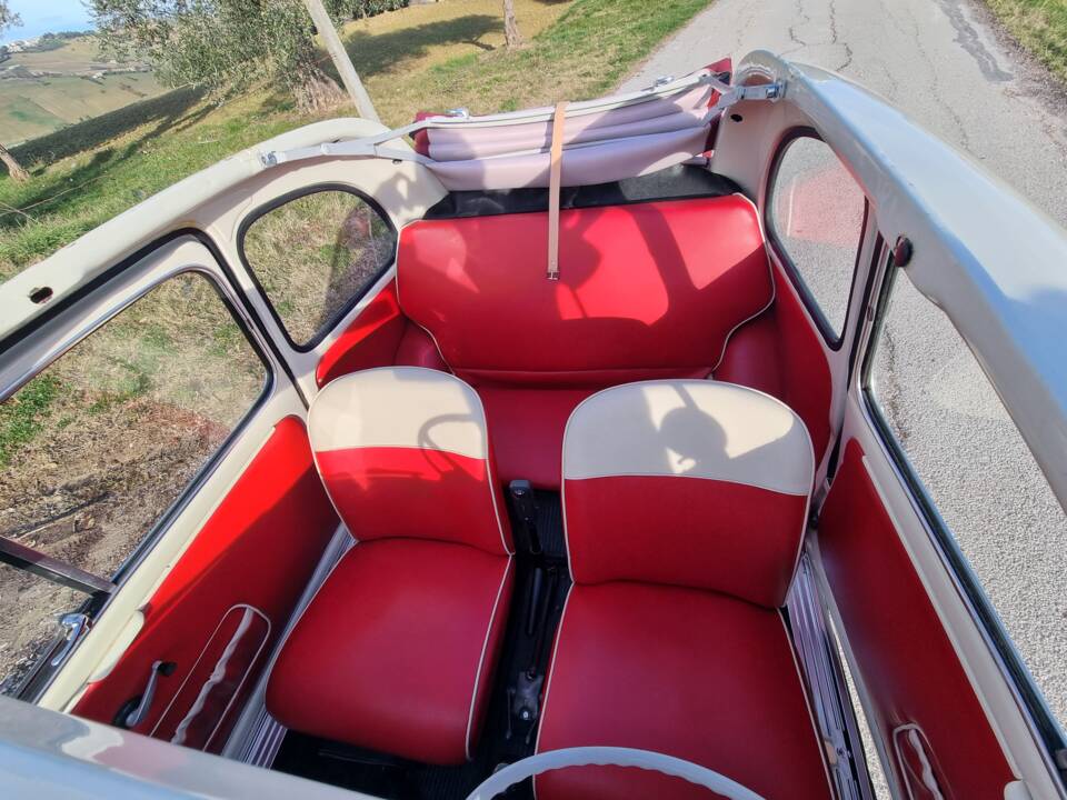 Immagine 15/16 di FIAT 500 D (1961)
