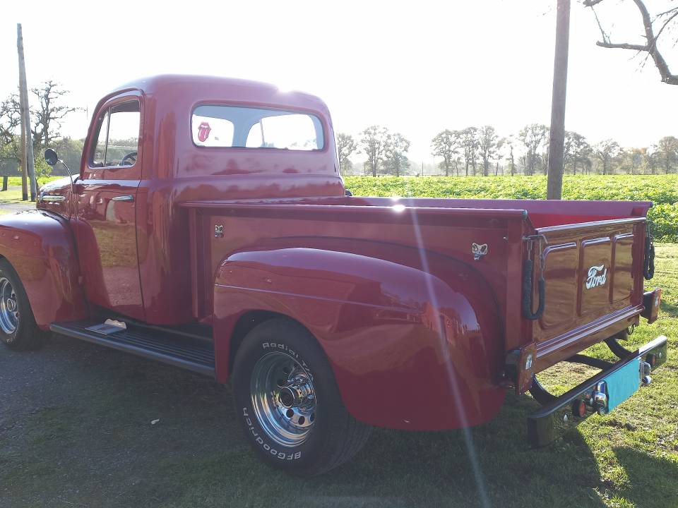 Image 15/16 of Ford F-1 Stepside (1952)