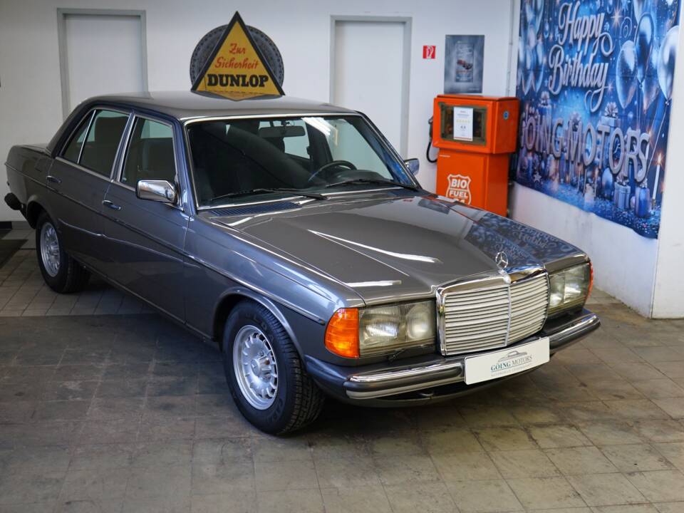 Image 1/36 de Mercedes-Benz 280 E (1982)