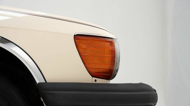 Imagen 12/15 de Mercedes-Benz 560 SL (1986)