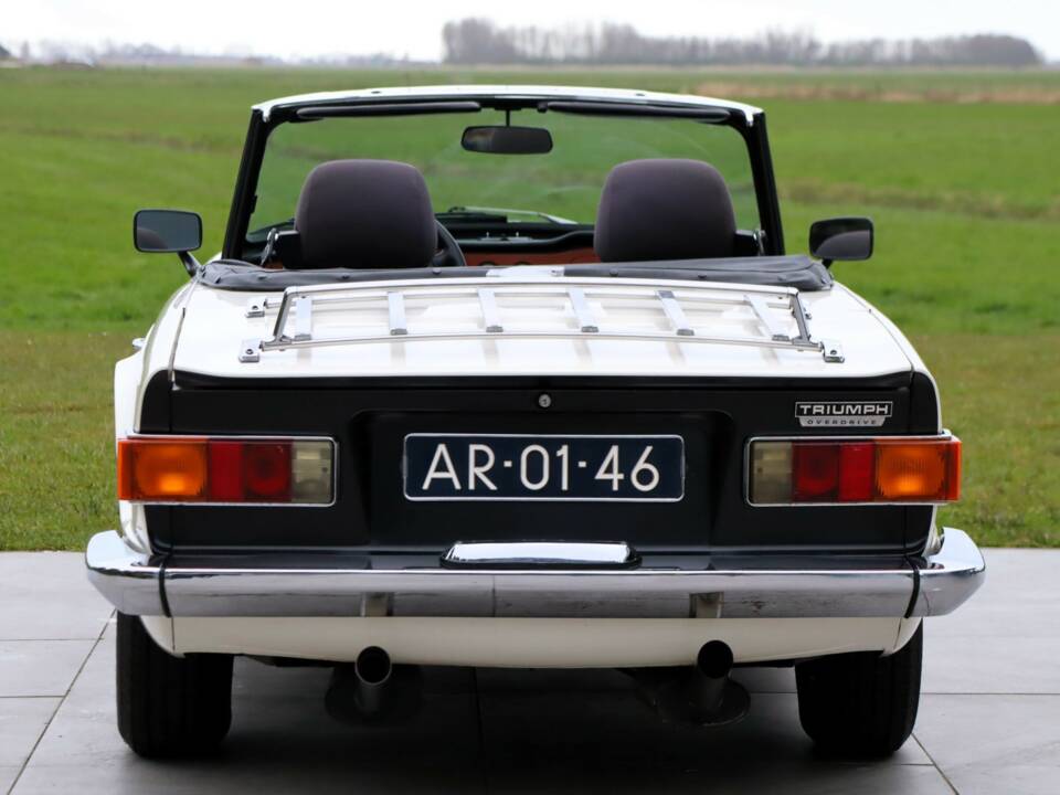 Image 11/50 de Triumph TR 6 (1970)