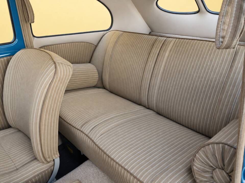 Bild 17/19 von Volkswagen Käfer 1100 Standard (Brezel) (1952)