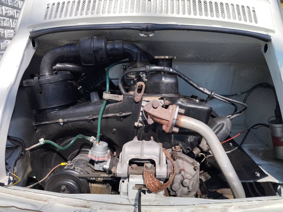 Image 33/34 of FIAT 500 L (1970)