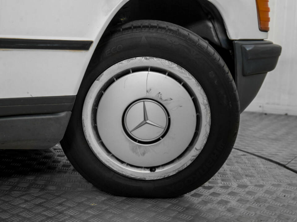 Immagine 43/50 di Mercedes-Benz 190 D (1985)