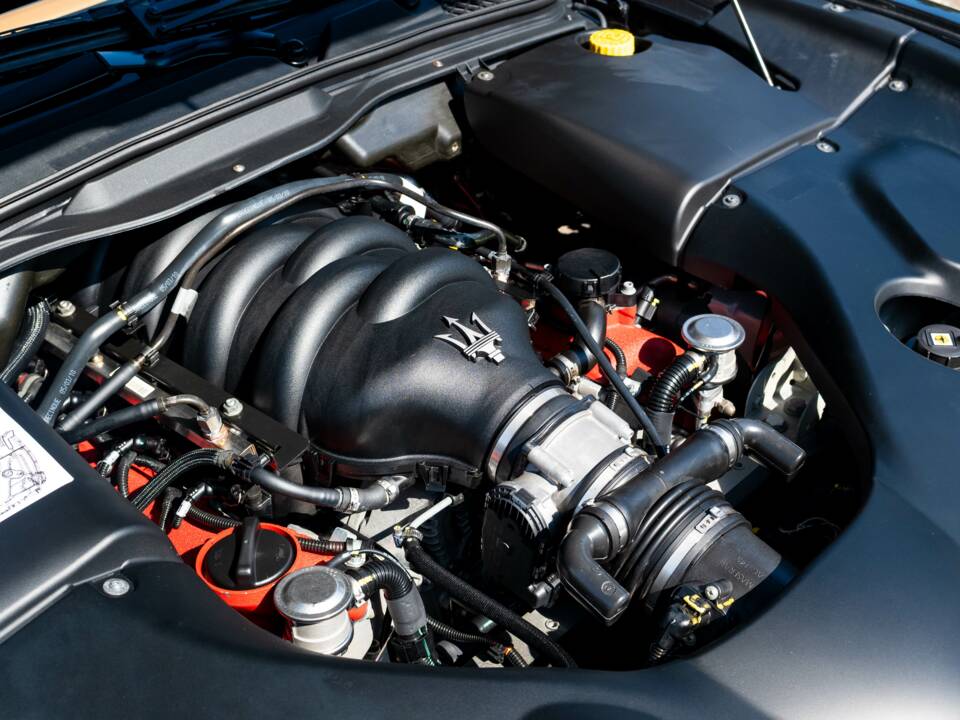 Bild 37/37 von Maserati GranTurismo S (2010)