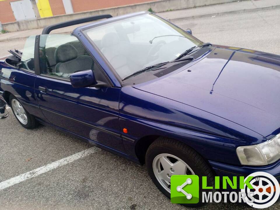 Afbeelding 8/10 van Ford Escort 1.8 16v (1992)
