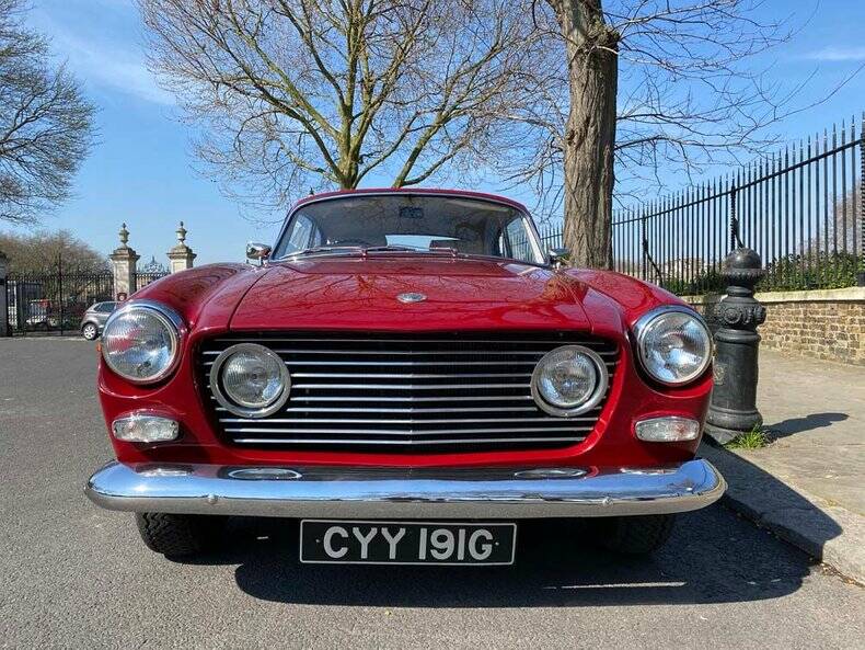 Image 19/50 of Bristol 410 (1967)