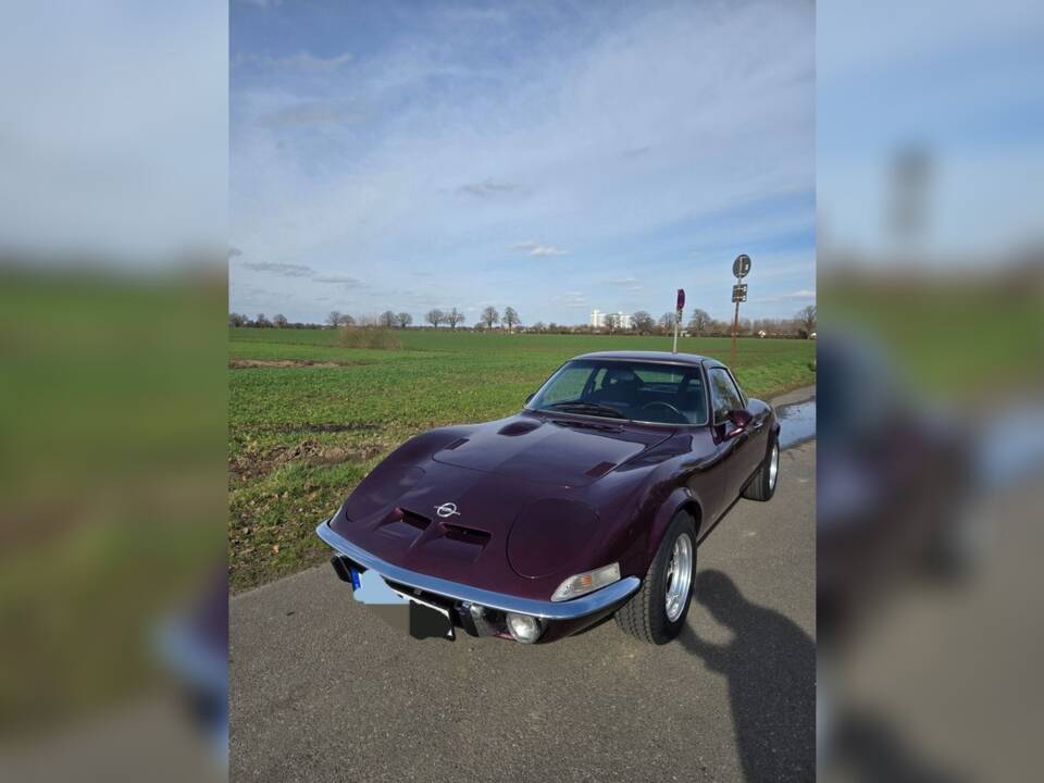 Image 2/92 of Opel GT 1900 (1973)