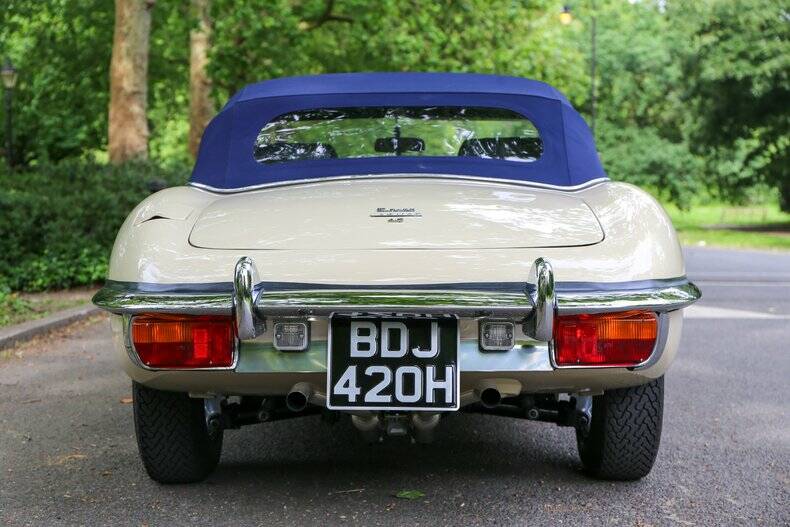 Image 43/50 of Jaguar E-Type (1969)