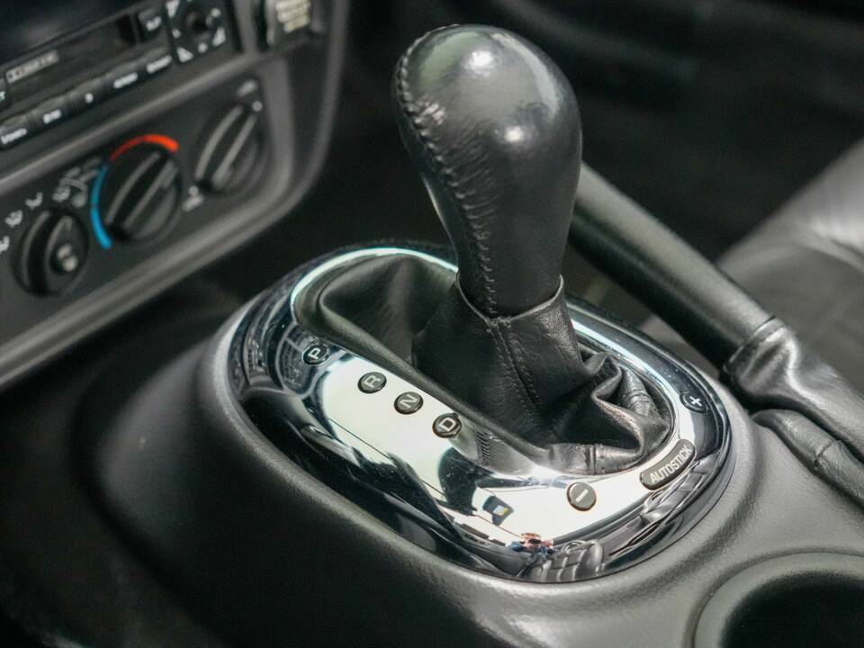 Image 34/47 of Plymouth Prowler (2000)