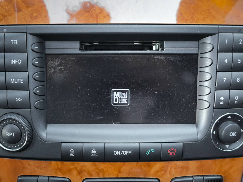 Image 18/51 of Mercedes-Benz S 65 AMG L (2004)