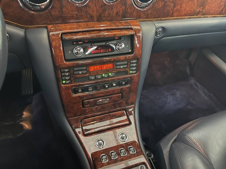 Immagine 13/18 di Rolls-Royce Silver Seraph (2000)