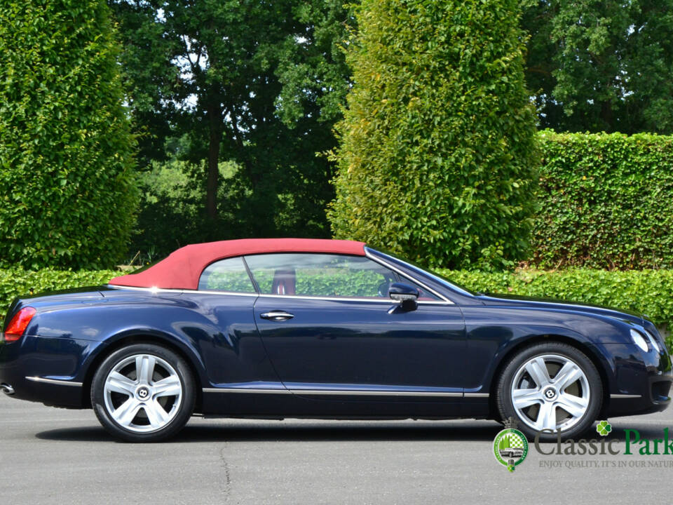 Bild 14/50 von Bentley Continental GTC (2007)