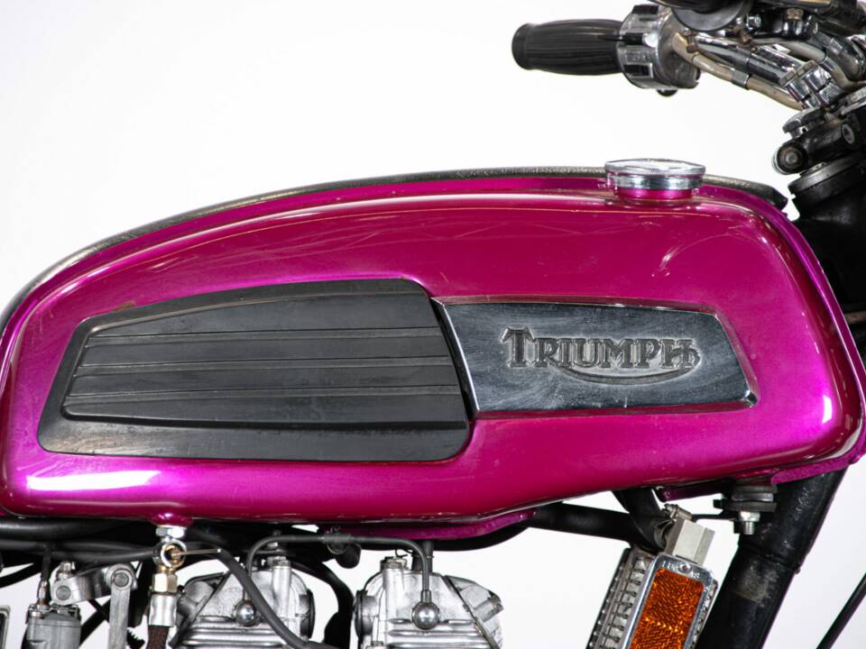 Image 25/50 de Triumph T 150 V Trident (1974)