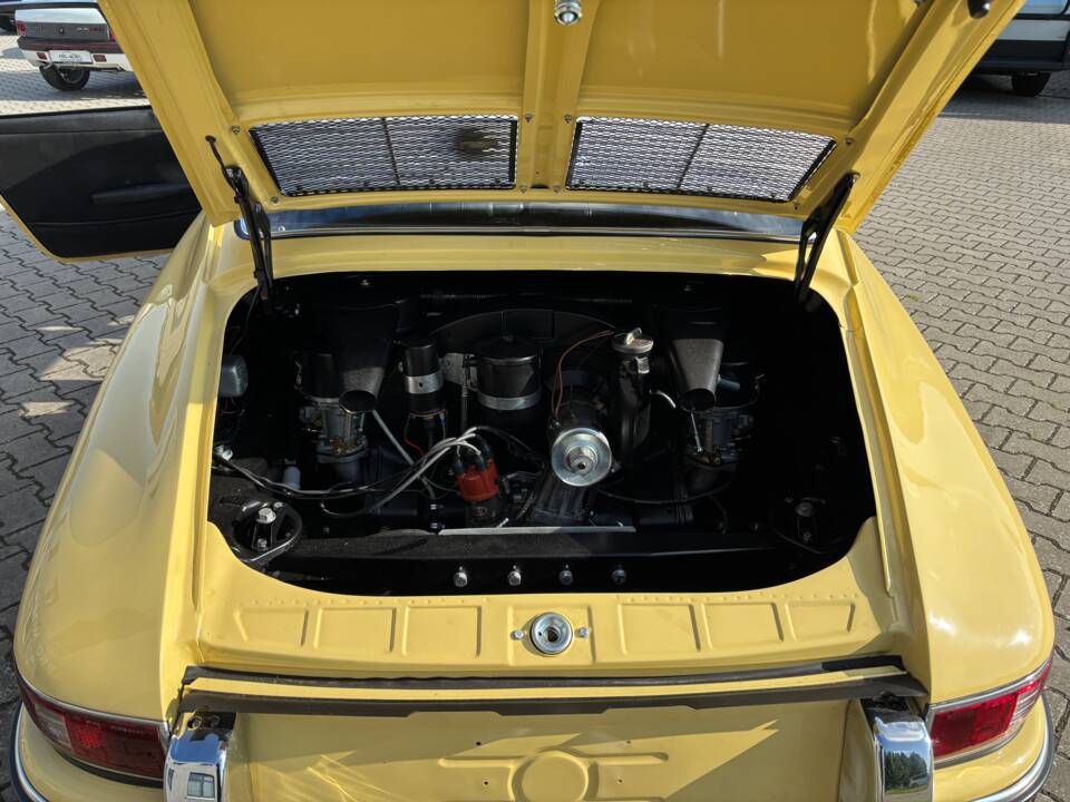 Image 55/70 of Porsche 912 (1965)