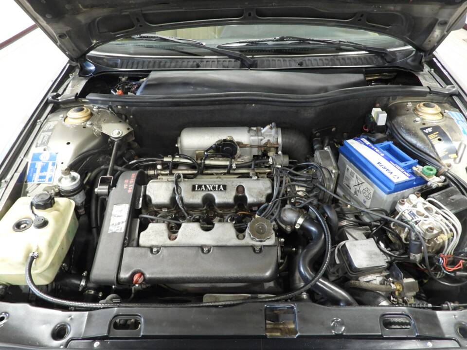 Bild 10/15 von Lancia Thema I.E. Turbo (1986)