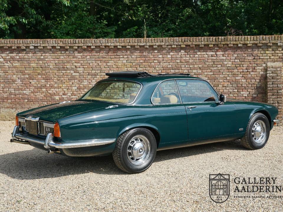 Afbeelding 39/50 van Jaguar XJ 6 L 4.2 (1975)