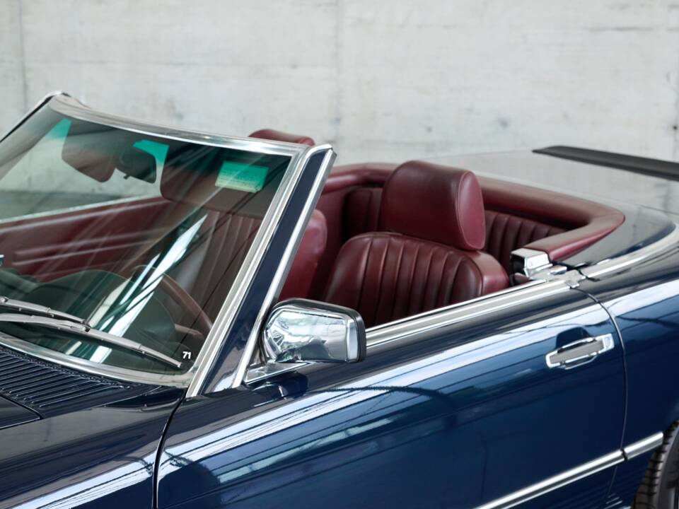 Image 5/50 de Mercedes-Benz 420 SL (1988)