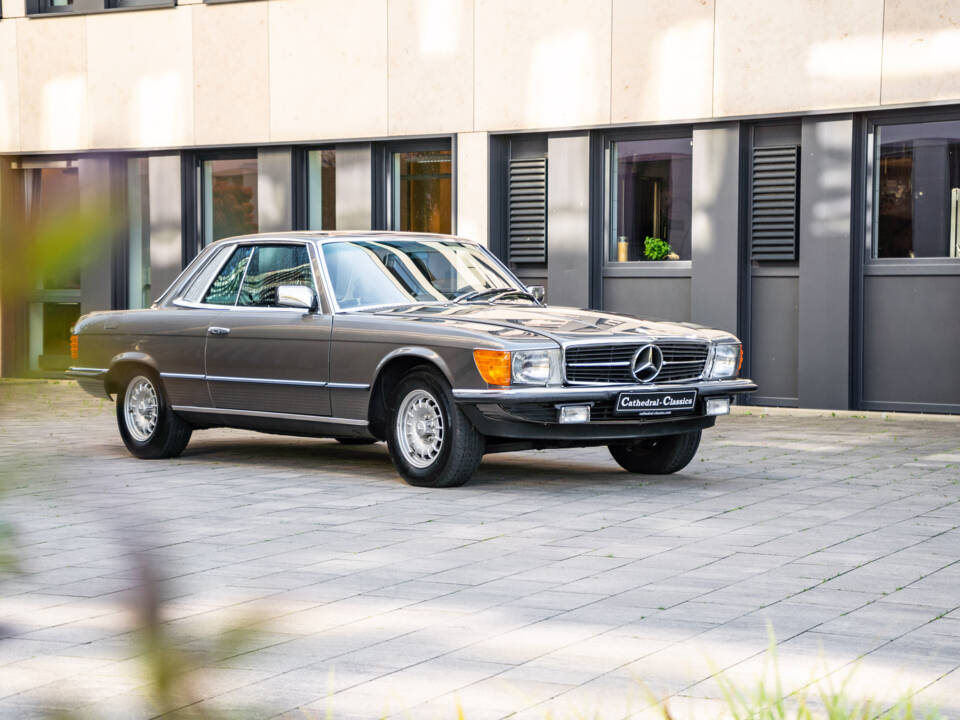 Image 2/50 de Mercedes-Benz 450 SLC 5,0 (1979)