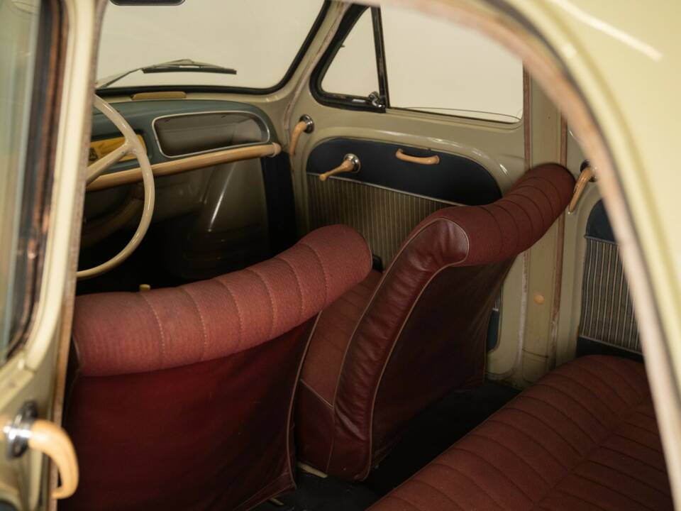 Image 22/30 of Renault Dauphine Gordini (1961)