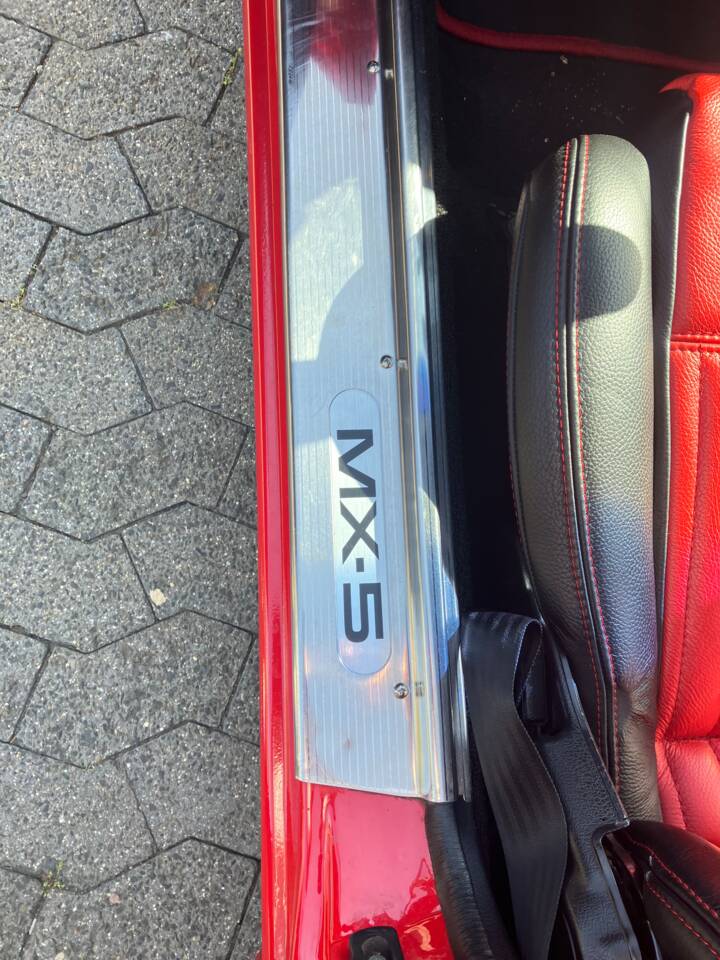 Immagine 10/11 di Mazda MX-5 1.6 (1990)