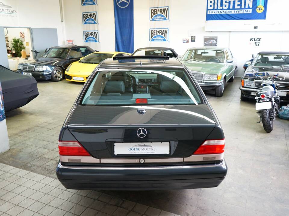 Bild 14/36 von Mercedes-Benz S 500 (1996)