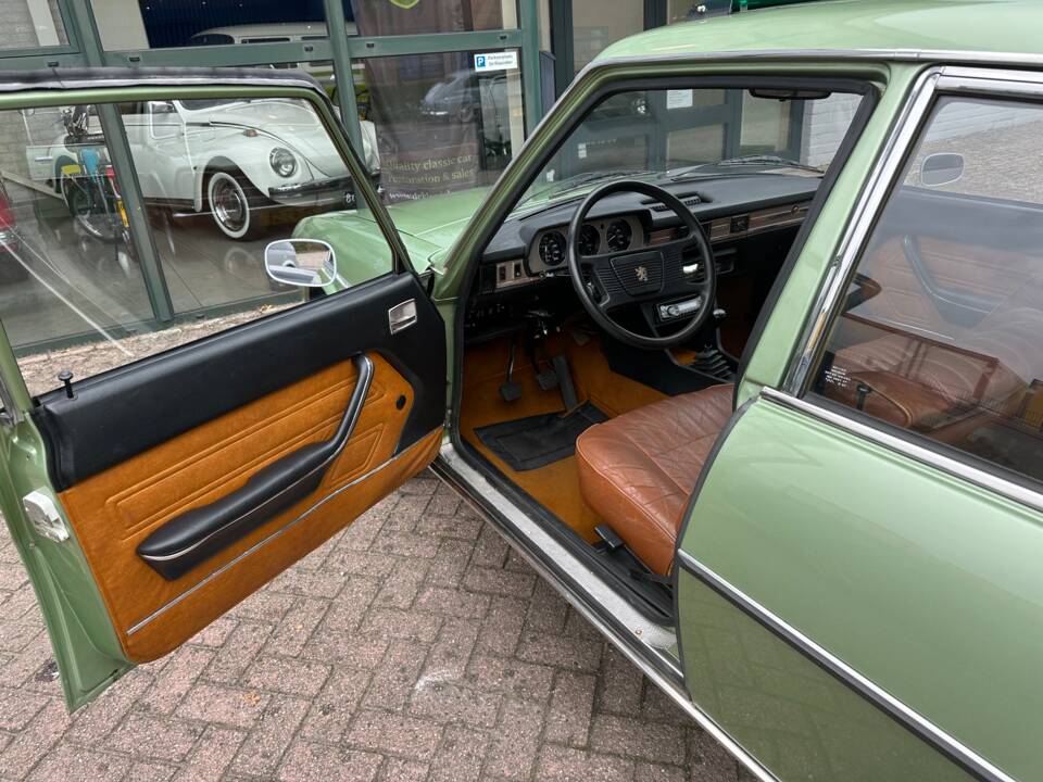 Image 29/80 of Peugeot 504 TI (1976)