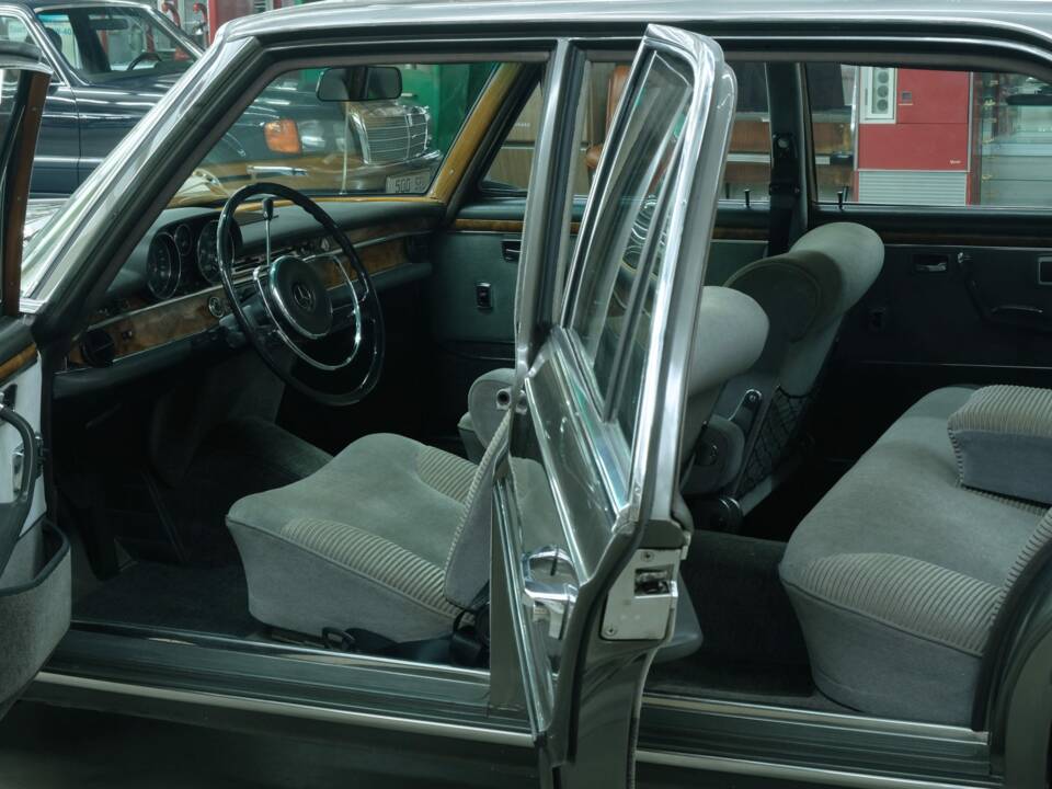 Bild 18/50 von Mercedes-Benz 300 SEL (1967)