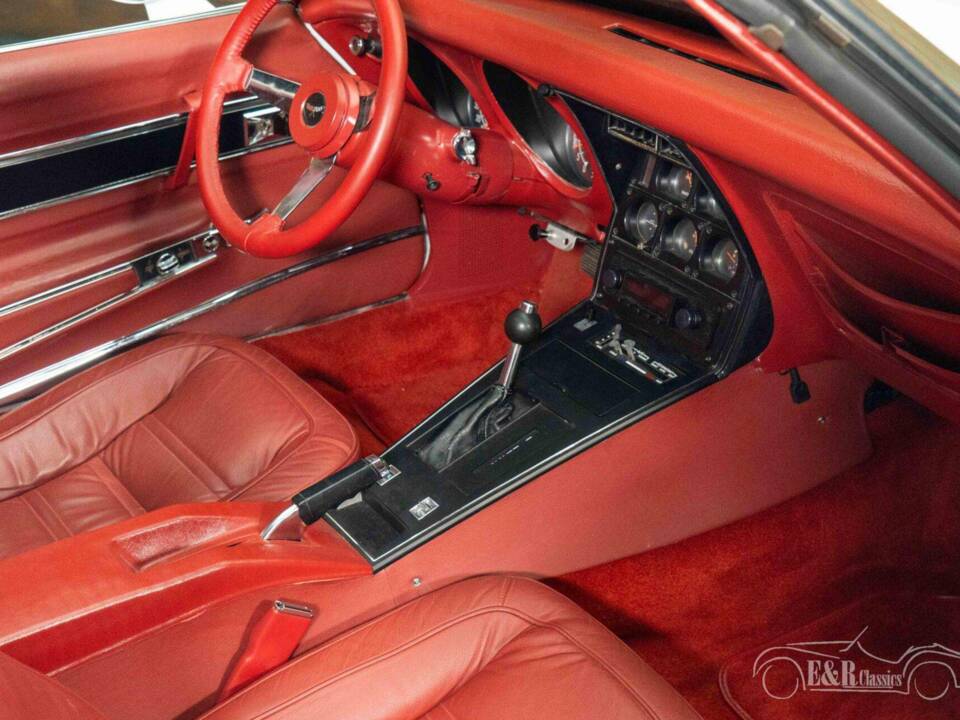 Image 9/19 of Chevrolet Corvette Stingray (1977)
